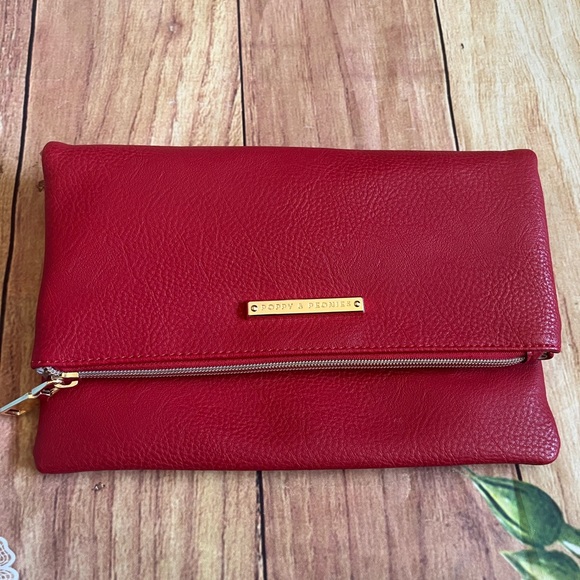 Poppy & Peonies Handbags - Poppy and peonies clutch amazing condition